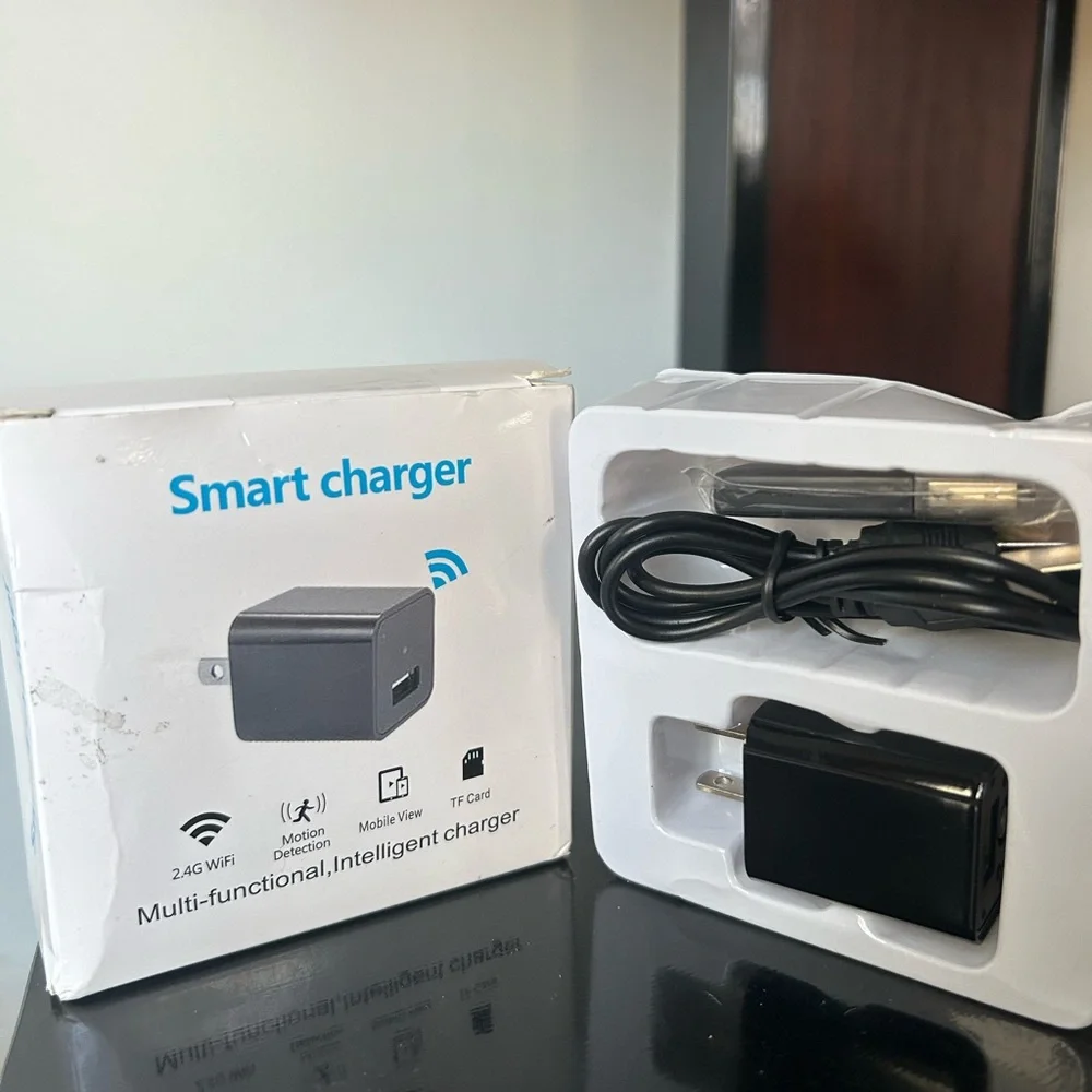 Smart Charger Hidden Camera - Black